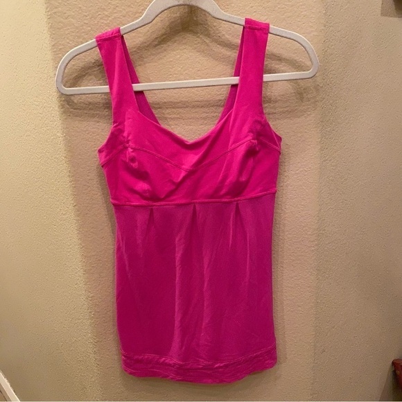 LULULEMON Women Pink Barbie Athletic Tank Top Size 4 - Picture 1 of 9
